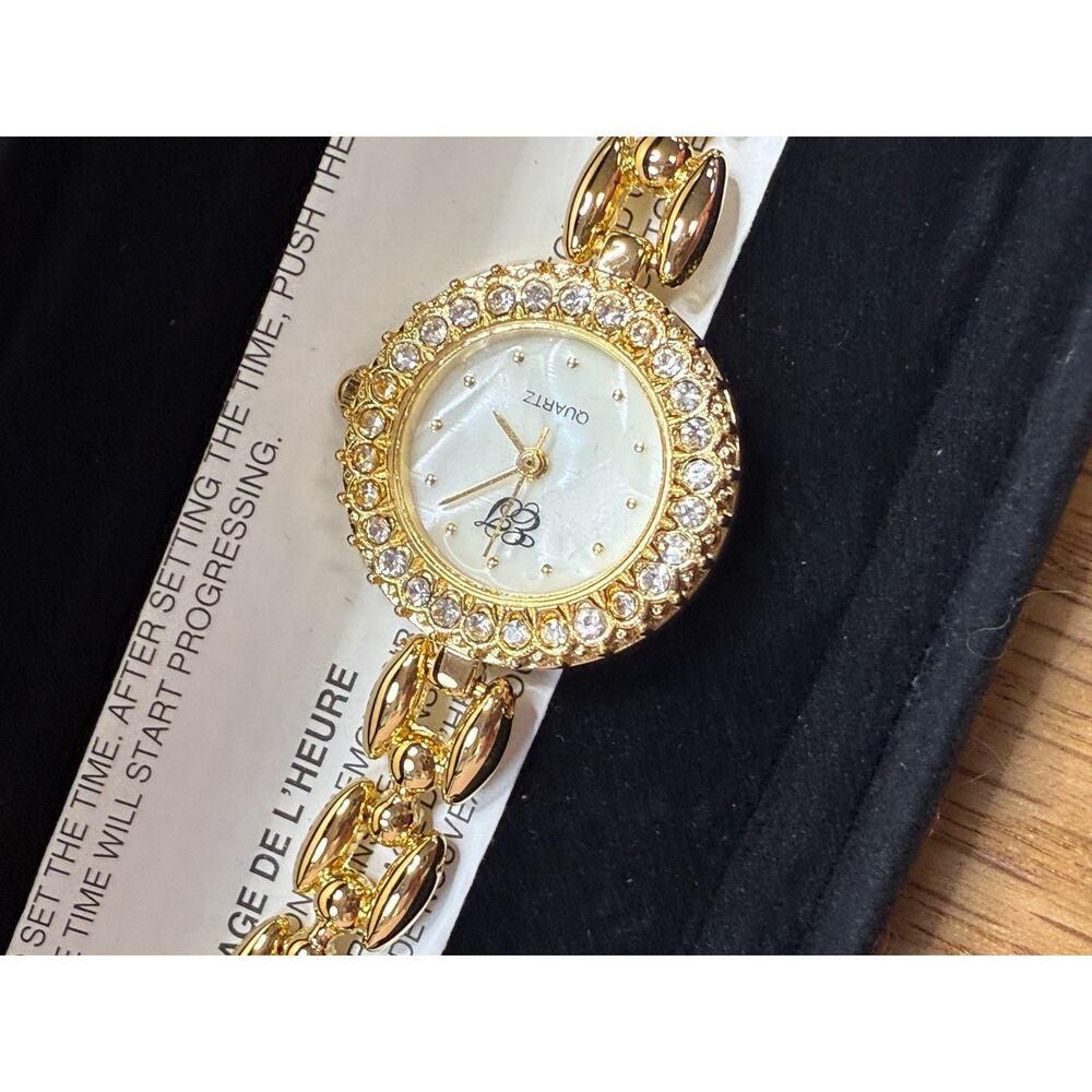Elizabeth Taylor White Diamonds Gold Tone Crystal Bracelet Watch Glam Gift Set!